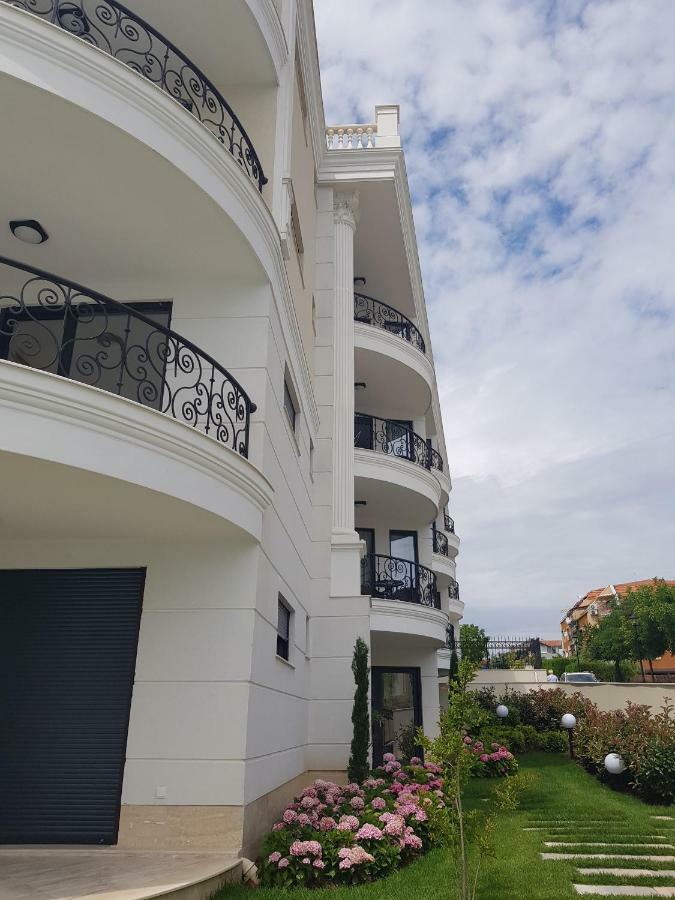 Sea Garden Delux Apartment เชอร์โนโมเรทส์ ภายนอก รูปภาพ